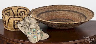Two Native American woven baskets, 5 1/4" h, 8" di