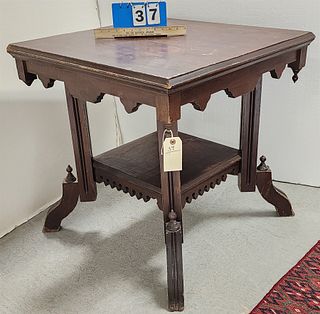 Vict 2 Tier Center Table 28"H X 28" Sq