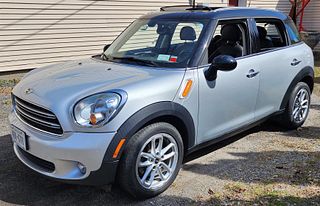 2015 Mini Cooper W/ 52,626 Miles vin #wmwzb3c59fwr46188 5 pas. Suburban  very low milegage in great cond