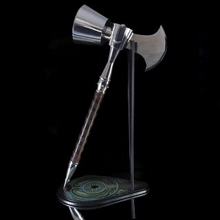 Ultimate Thor Hammer Mjolnir.  Réplica con certificado de utenticidad.  Edición limitada a 346 piezas de 2,002.