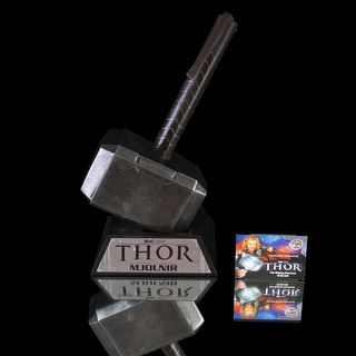 Thor The Mighty Hammer MJOLNIR. Marvel Estudios.  Con certificado de autenticidad.  The god of thunder´s chosen weapon is the migthy...