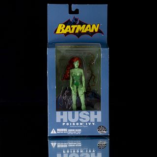 Hush Poison Ivy.  Collector Action Figure.  Firmado Jeph Loeb. En caja.
