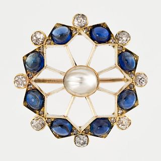 AN ANTIQUE RUSSIAN PIN WITH DIAMONDS, SAPPHIRES AND A PEARL SET IN GOLD, MARK OF FRIEDRICH KOCHLI, ST. PETERSBURG, LAST QUART