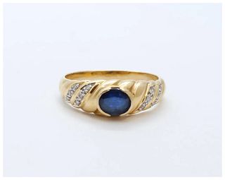 Vintage Ladies Blue Sapphire Diamonds 18K Yellow Gold Ring