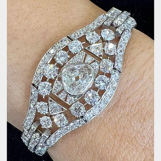 Art Deco Platinum 15.00 Ct. Diamond Bracelet