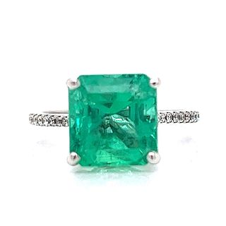 18K White Gold 6.50 Ct. Colombian Emerald Ring