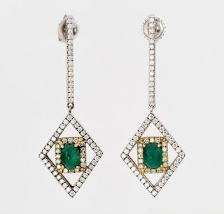 A PAIR OF EMERALD EARRINGS IN WHITE AND YELLOW GOLD