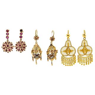 THREE PAIRS OF YELLOW GOLD DROP EARRINGS