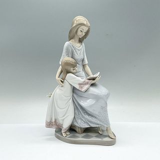 Bedtime Story 1005457 - Lladro Porcelain Figurine