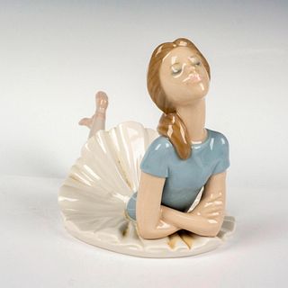 Heather 1001359 - Lladro Porcelain Figurine