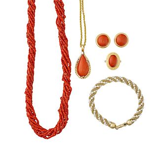 CORAL OR PEARL YELLOW GOLD JEWELRY