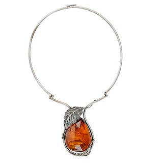 BALTIC AMBER & SILVER NECKLACE