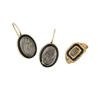 VICTORIAN ENAMELED YELLOW GOLD MOURNING JEWELRY