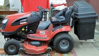 Craftsman YT3000 ride on mower, 22hp with 46" deck and bagger, runs great.