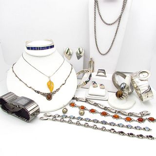 Nineteen-piece Sterling Silver Jewelry Yurman, Ring Necklace Earring