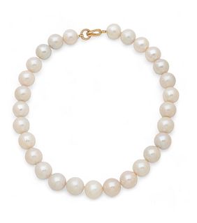 South Sea Pearl (14.5mm-15.5mm) Necklace, 18kt Gold & 0.24ct Diamond Clasp, L 18" 134g