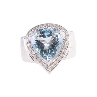 18k Gold Aquamarine Diamond Ring