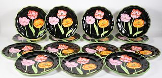 Set of Fifteen Italian Hand Painted Earthenware Tulip Plates