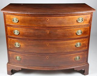 Connecticut Chippendale Cherrywood Bow Front Chest of Drawers, early 19th Century