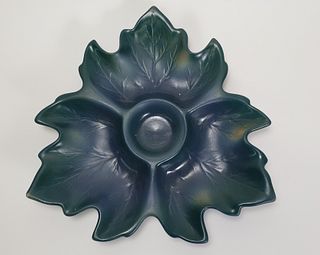 Vintage Nantucket Old Spouter Gallery Ceramic Leaf Dish