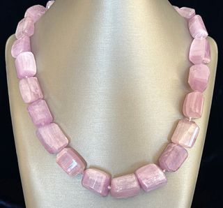 Graduated Pink-Lavender Kunzite Cut Stone Necklace