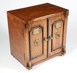 Petite English Oak Box, 19th Century
