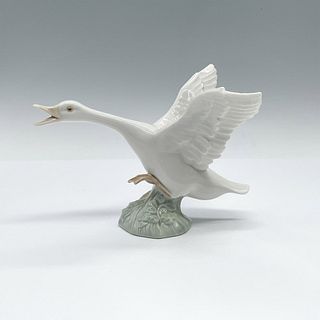 Lladro Porcelain Figurine, Duck Jumping 1001265
