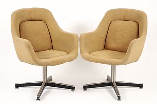 Pair of Max Pearson for Knoll Executive Chairs
