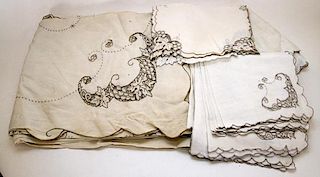 LINEN OPENWORK TABLE CLOTH AND NAPKINS