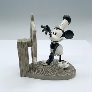 Walt Disney Classics Figurine, Steamboat Willie