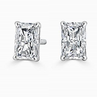 6.00 carat diamond pair, Radiant cut Diamonds IGI Graded       