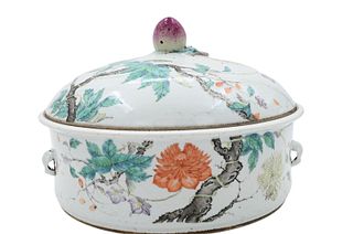 Chinese Famille Rose Porcelain Covered Pot