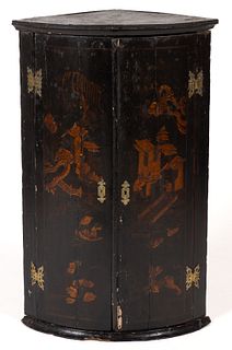 ENGLISH CHINOISERIE LACQUERED HANGING CORNER CABINET