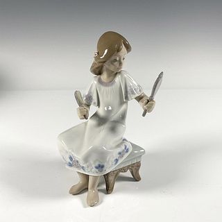 I Feel Pretty 1005678 - Lladro Porcelain Figurine