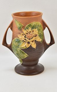 ROSEVILLE WATERLILY BROWN DOUBLE HANDLED VASE 78-9