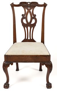 CHIPPENDALE-STYLE CARVED MAHOGANY SIDE CHAIR