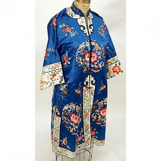 VINTAGE CHINESE SILK EMBROIDERED ROBE