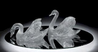 LALIQUE FROSTED "MIRROR-CYGNES" SWANS