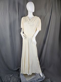 Vintage Ivory 1940s Rayon Dress