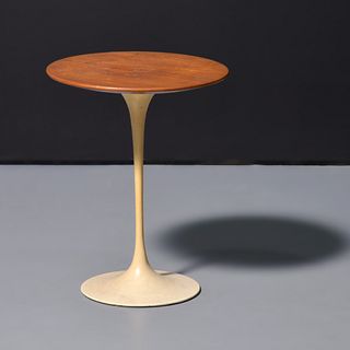 Eero Saarinen TULIP Side Table