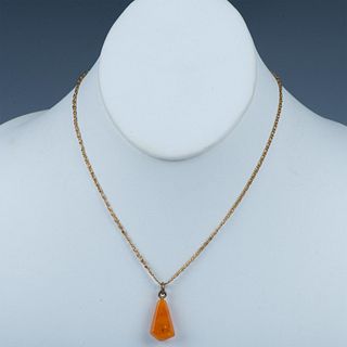 Beautiful Gold Tone Amber Pendant Necklace