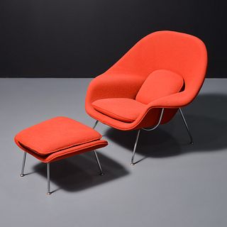 Eero Saarinen WOMB Chair & Ottoman