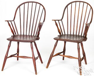 Pair of continuous arm Windsor chairs, early 19th