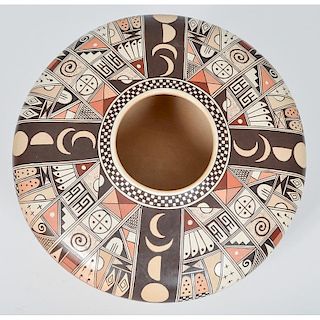 Rainy Naha (Hopi, b.1949) Pottery Jar
