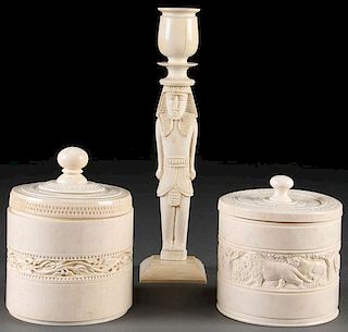 A THREE PIECE GROUP OF AFRICAN CARVED IVORY.  Com