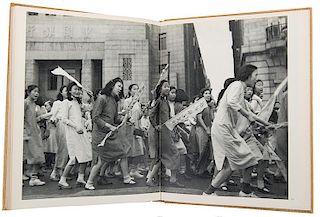 [Photography] Cartier-Bresson, Henri. Text By Han Su Yin. From One China to The Other