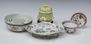 (5) COLLECTION OF ANTIQUE CHINESE PORCLEAINS