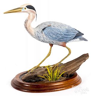 Carved and painted shorebird by Larry Tawes, Salis