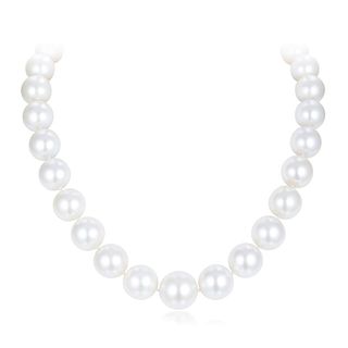 A White South Sea Pearl Necklace