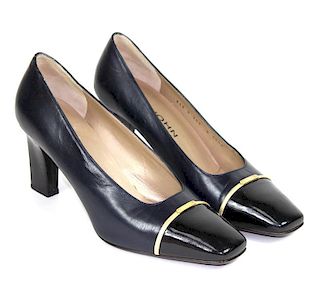 Womens ST.JOHN Italian Leather heels
